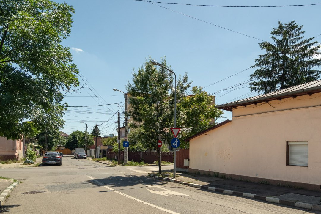 Eroii Revolutiei – Teren 264 mp, dubla deschidere