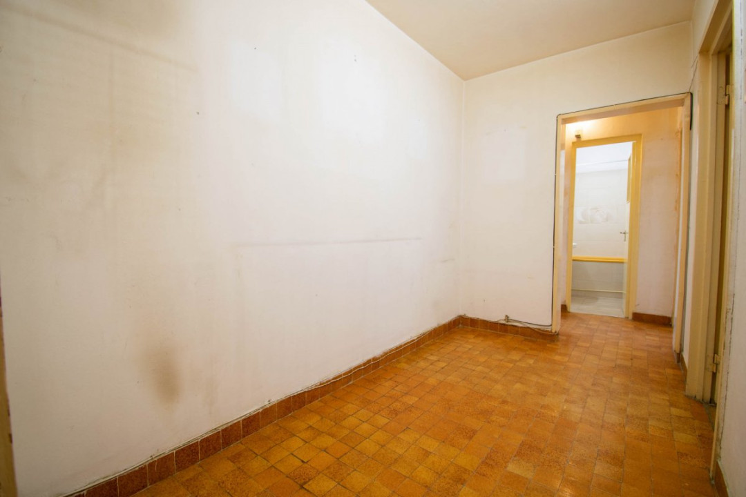 Apartament 3 camere,decomandat,76 mp,et 3,centrala,Aleea Hobița-Sos. Pantelimon