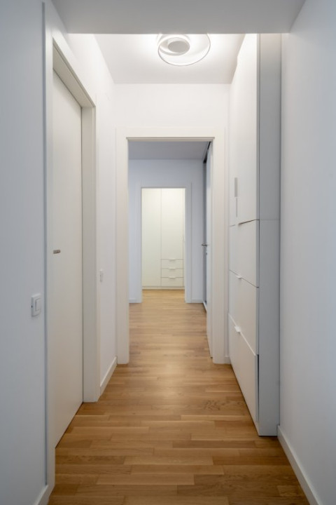 Apartament cu terasa cat o gradina, trei boxe si doua locuri de parcare subteran