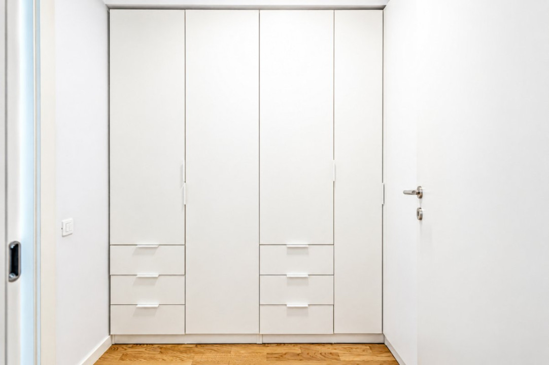 Apartament cu terasa cat o gradina, trei boxe si doua locuri de parcare subteran