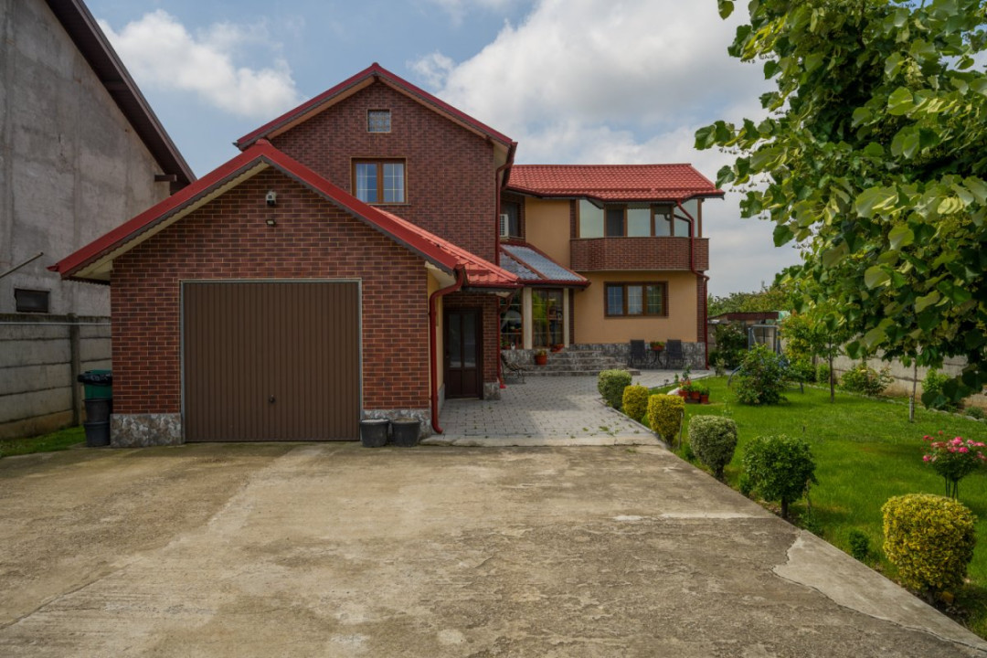 AFUMATI – CENTRAL, VILA 300 MP TOTAL, LOT 750 MP!