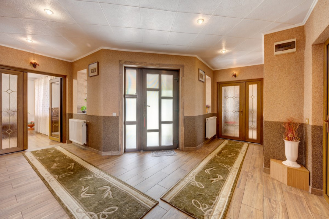 AFUMATI – CENTRAL, VILA 300 MP TOTAL, LOT 750 MP!