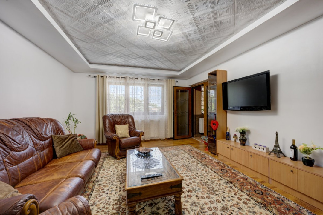 AFUMATI – CENTRAL, VILA 300 MP TOTAL, LOT 750 MP!