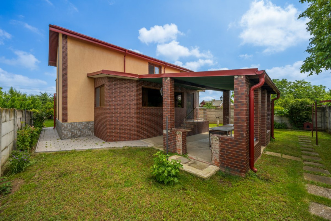 AFUMATI – CENTRAL, VILA 300 MP TOTAL, LOT 750 MP!