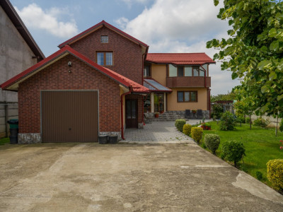 AFUMATI – CENTRAL, VILA 300 MP TOTAL, LOT 750 MP!