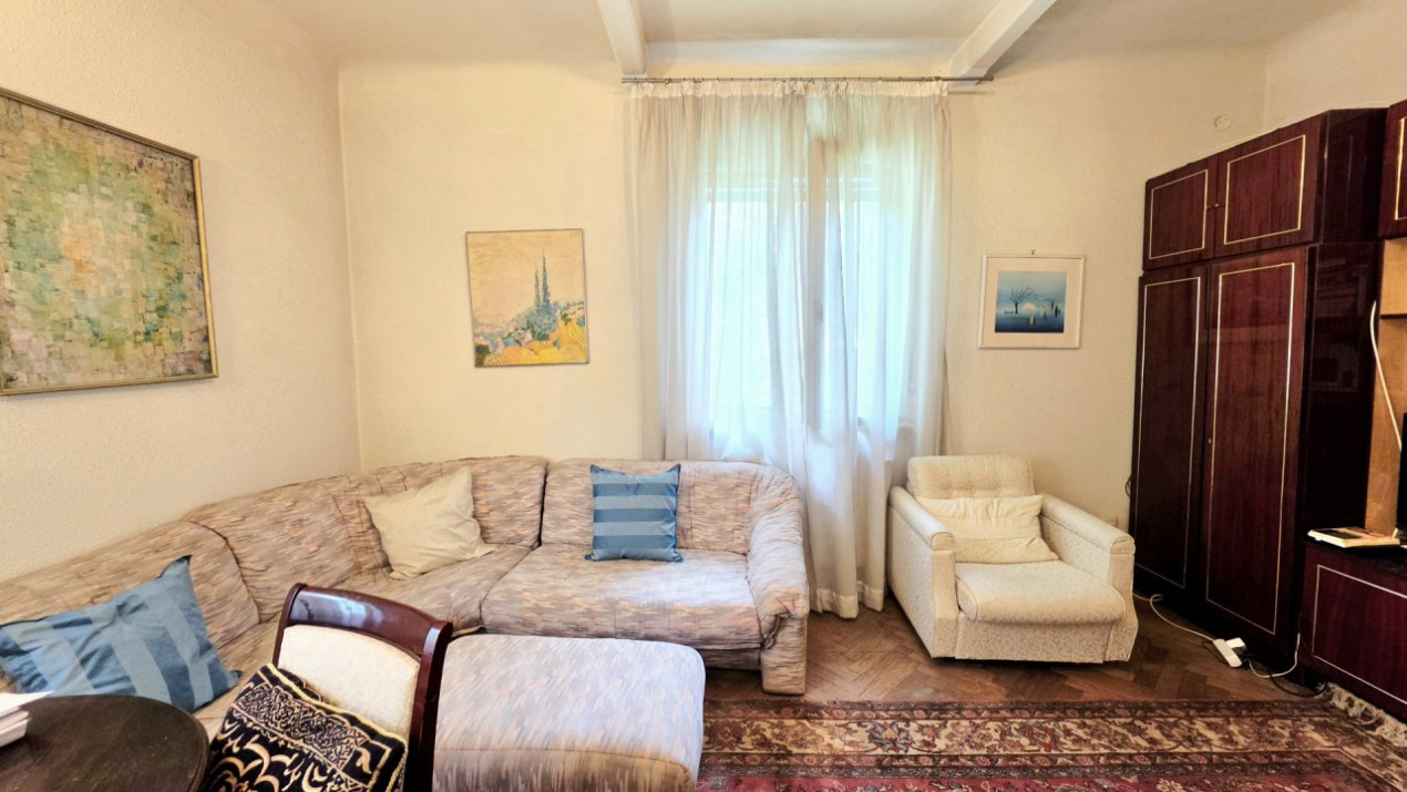 Unele proprietati se cumpara cu ochii. In Rahmaninov 9 cumperi cu imaginatia