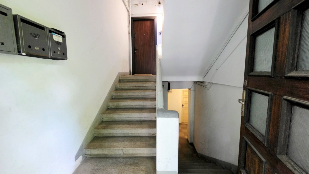 Unele proprietati se cumpara cu ochii. In Rahmaninov 9 cumperi cu imaginatia