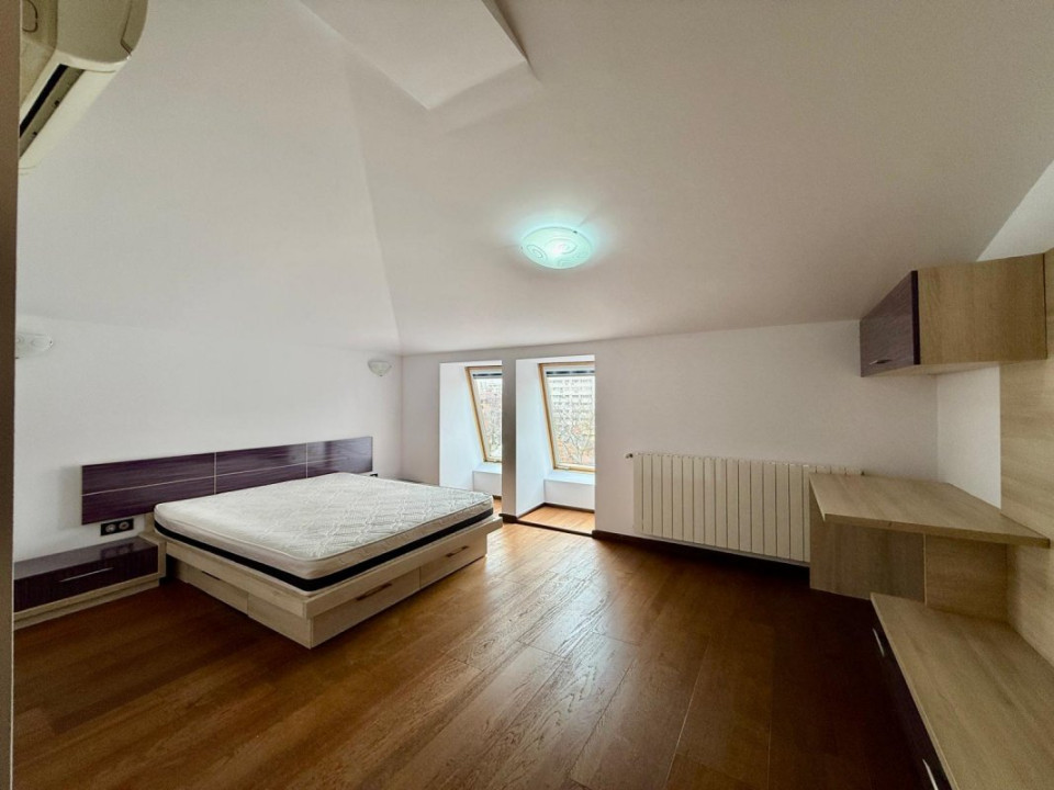 Penthouse Duplex cu vedere la Arcul de Triumf