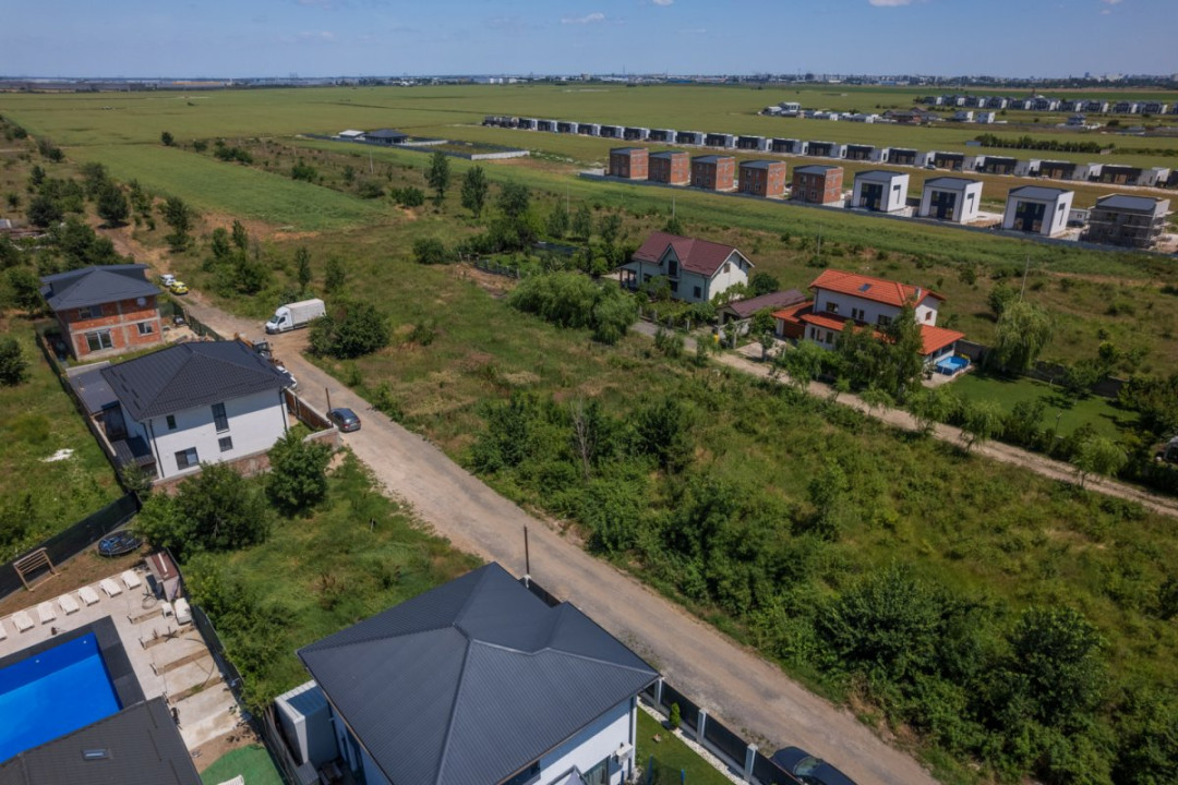 DOMNESTI - FORTULUI, TEREN CONSTRUCTII 407 MP, FRONT 26 M !