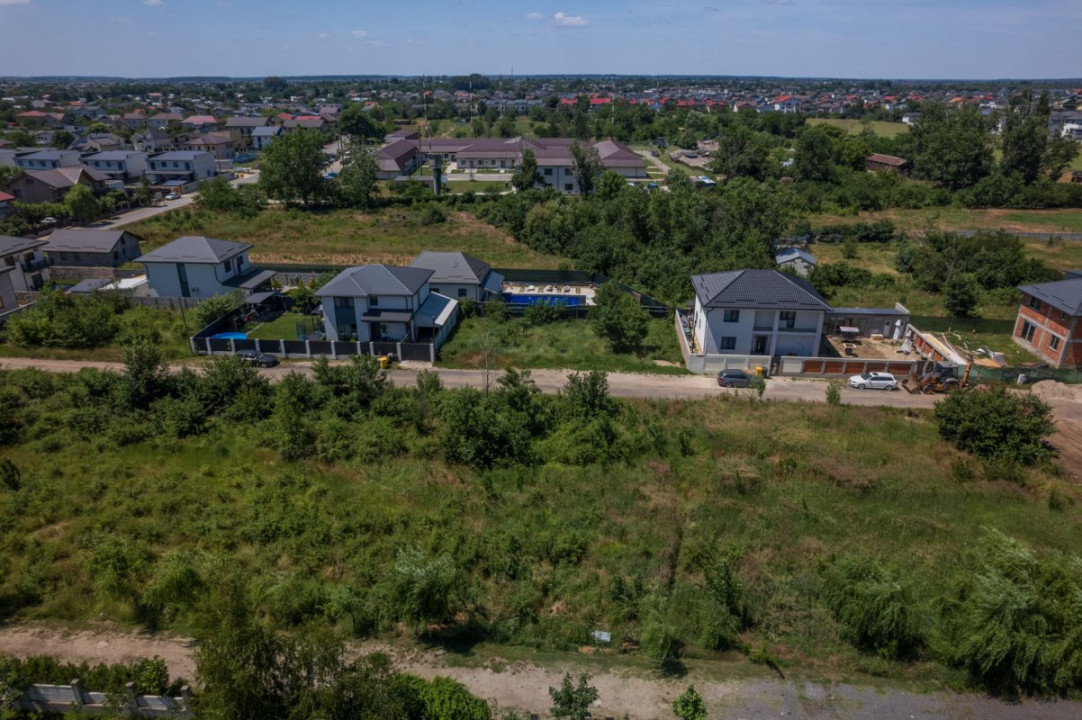 DOMNESTI - FORTULUI, TEREN CONSTRUCTII 407 MP, FRONT 26 M !