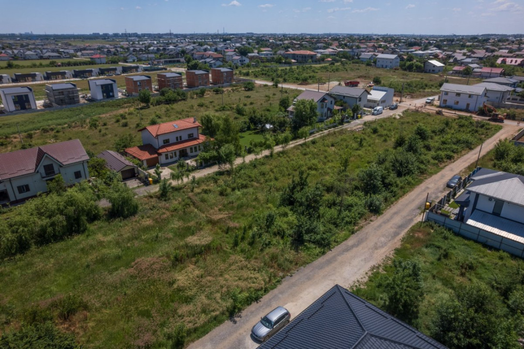 DOMNESTI - FORTULUI, TEREN CONSTRUCTII 407 MP, FRONT 26 M !