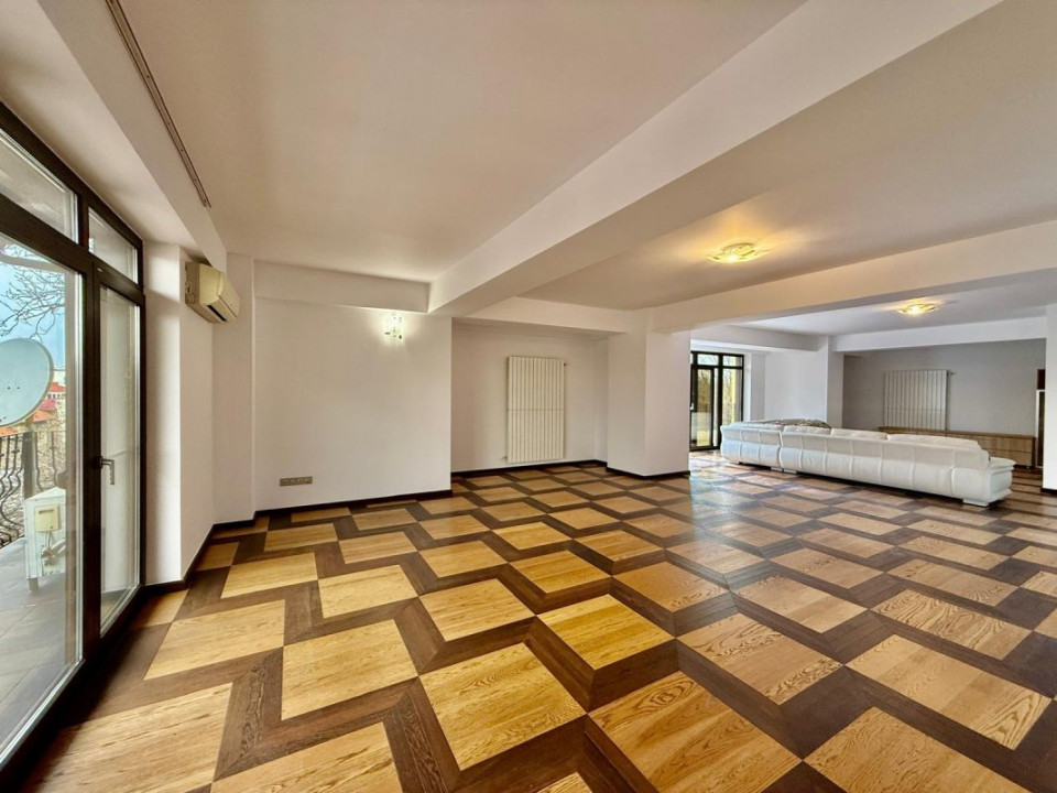 Penthouse Arcul de Triumf duplex et4+M