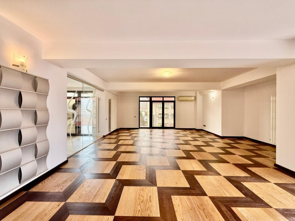 Penthouse Arcul de Triumf duplex et4+M