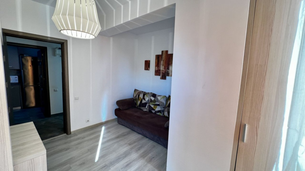 Pod Constanta - Mega Image, mobilat