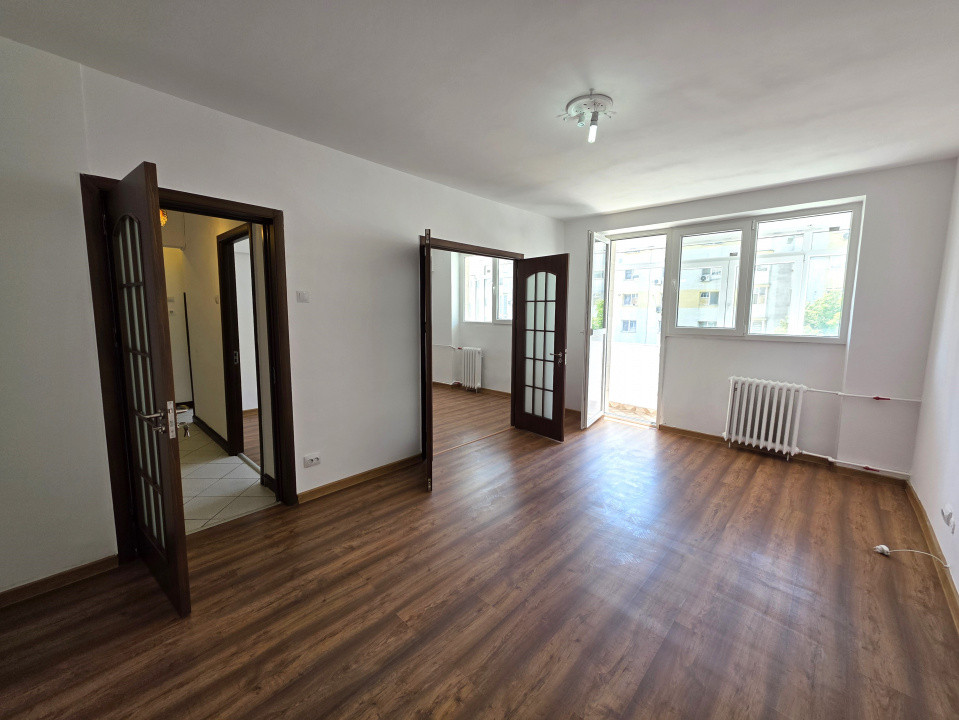 De vanzare 3 camere la Doamna Ghica, bloc reabilitat, decomandat