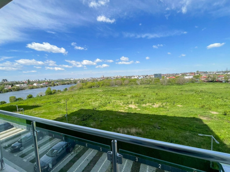 3 camere | 70 mp | Încălzire în pardoseală Ferestre panoramice | Vedere spre lac