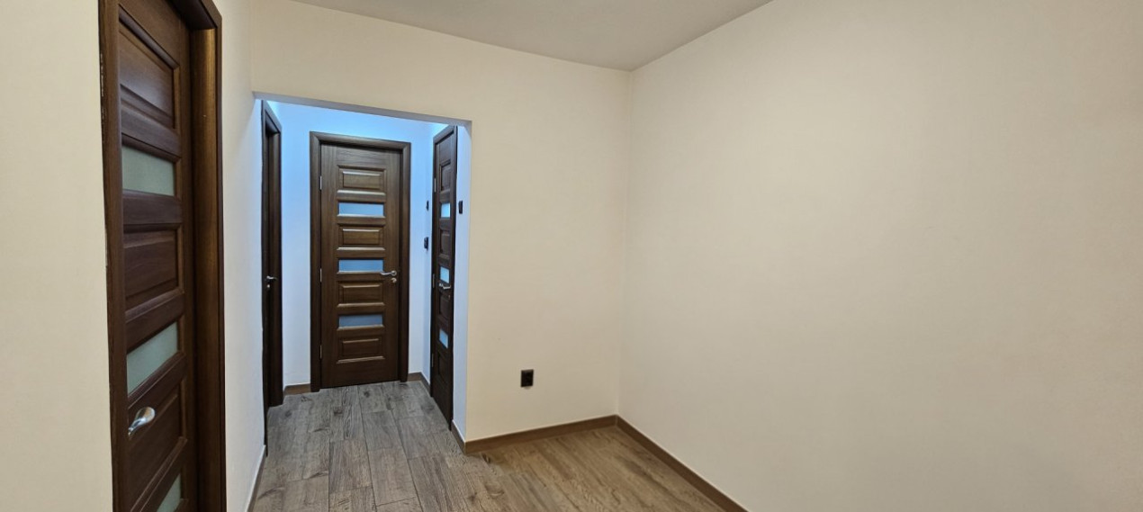 OBOR – APARTAMENT 3 CAMERE 70MP, ETAJ 2, LA CHEIE!