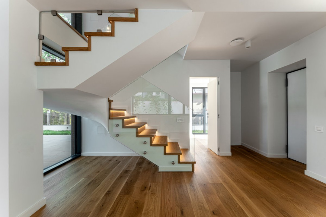 Vila individuala langa Lacul Baneasa | 6 camere, lift interior