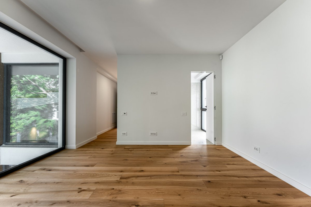Vila individuala langa Lacul Baneasa | 6 camere, lift interior