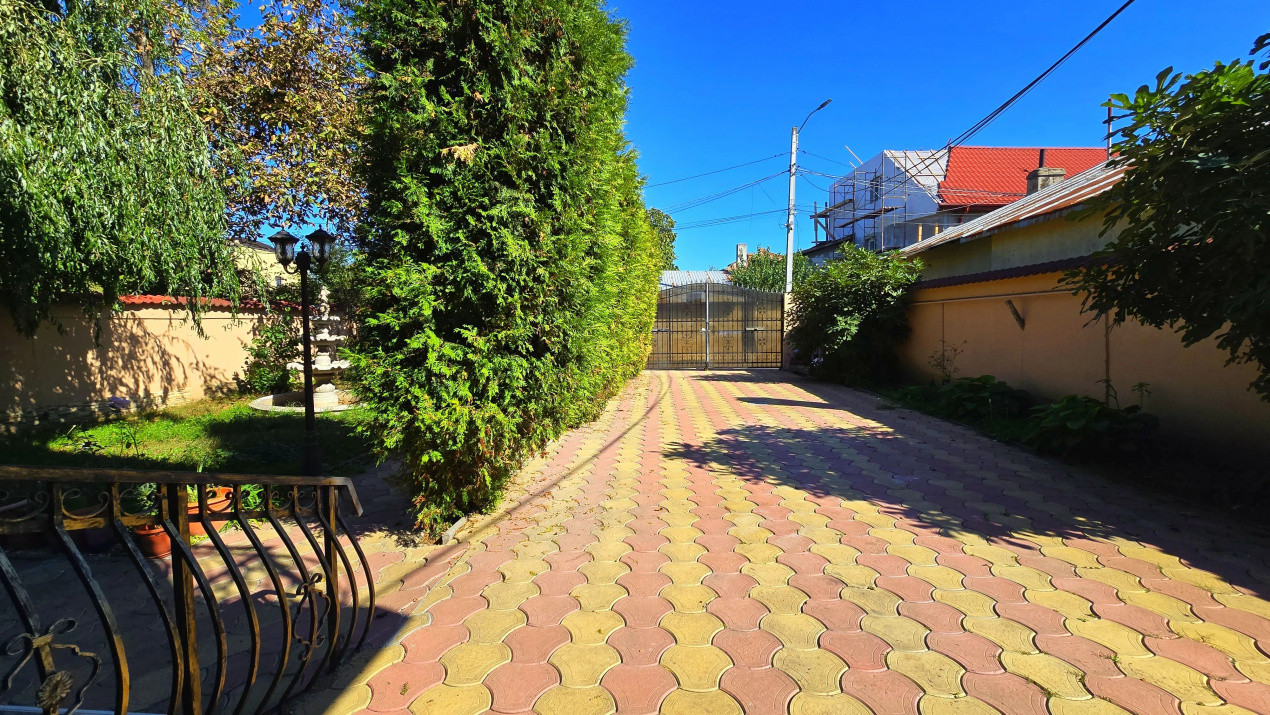 Lângă Lacul Pasărea, Vila cu 8 camere în care familia ta are loc să crească