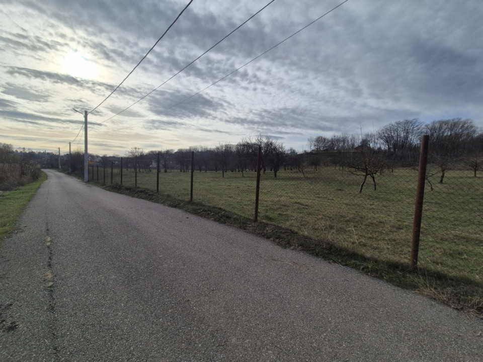 Teren intravilan Vălenii de Munte – 3.000 mp Ideal investiție sau locuinta