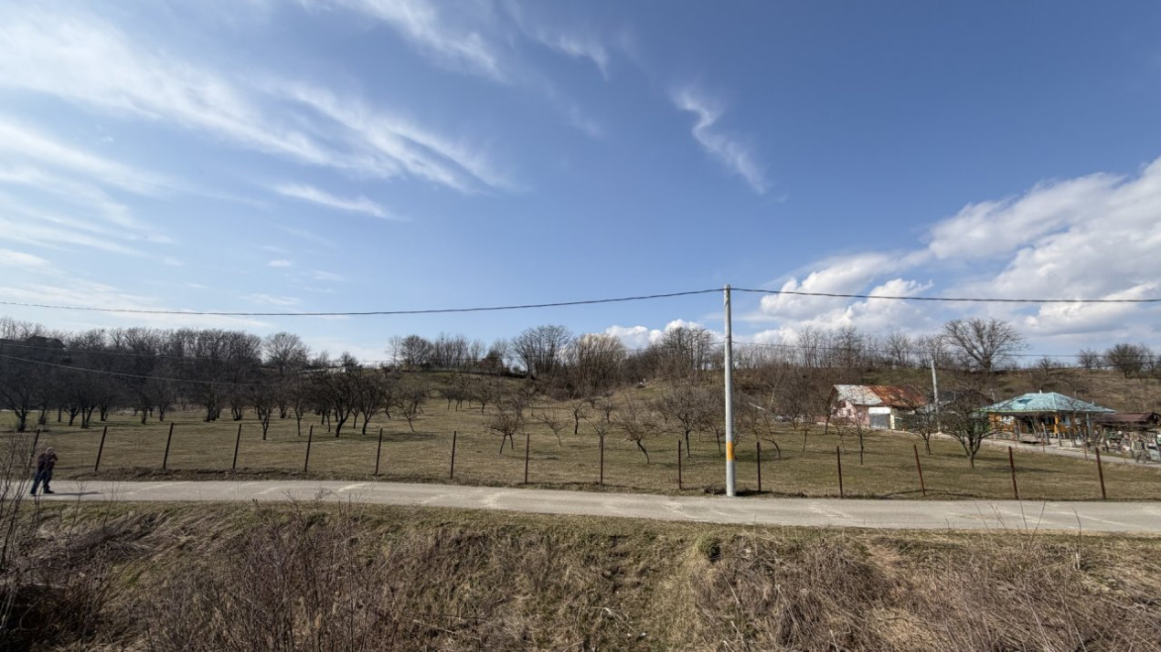 Teren intravilan Vălenii de Munte – 3.000 mp Ideal investiție sau locuinta