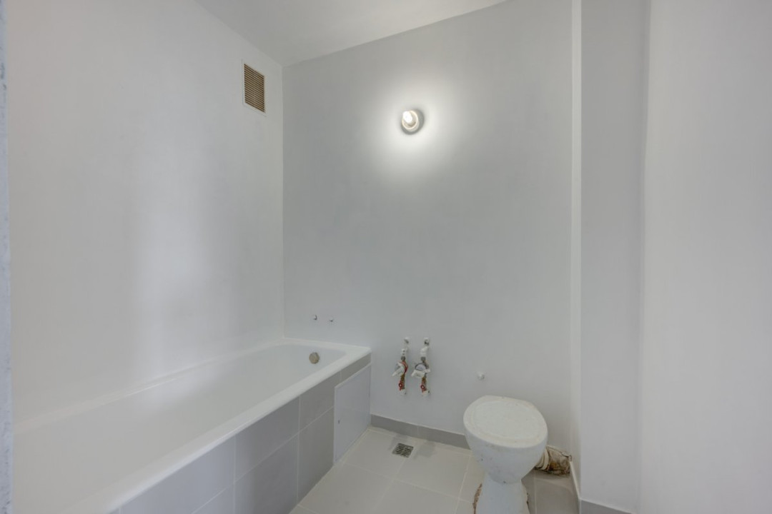 TITAN – BABA NOVAC, APARTAMENT 3 CAMERE 64 MP TOTAL, ETAJ 4 DIN 10, RENOVAT!