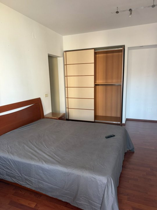 Apartament spatios 4 camere, mobilat partial, Aviatiei-Caramfil