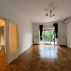 Apartament fermecator cu vedere in parcul Cismigiu