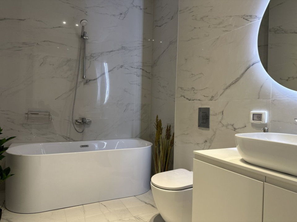 Penthouse de închiriat în WIN Herăstrău | 5 cam | Terasă panoramică | 2 locuri 