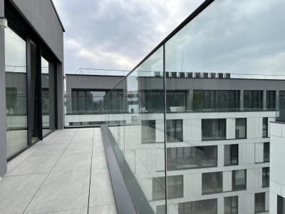 Penthouse de închiriat în WIN Herăstrău | 5 cam | Terasă panoramică | 2 locuri 