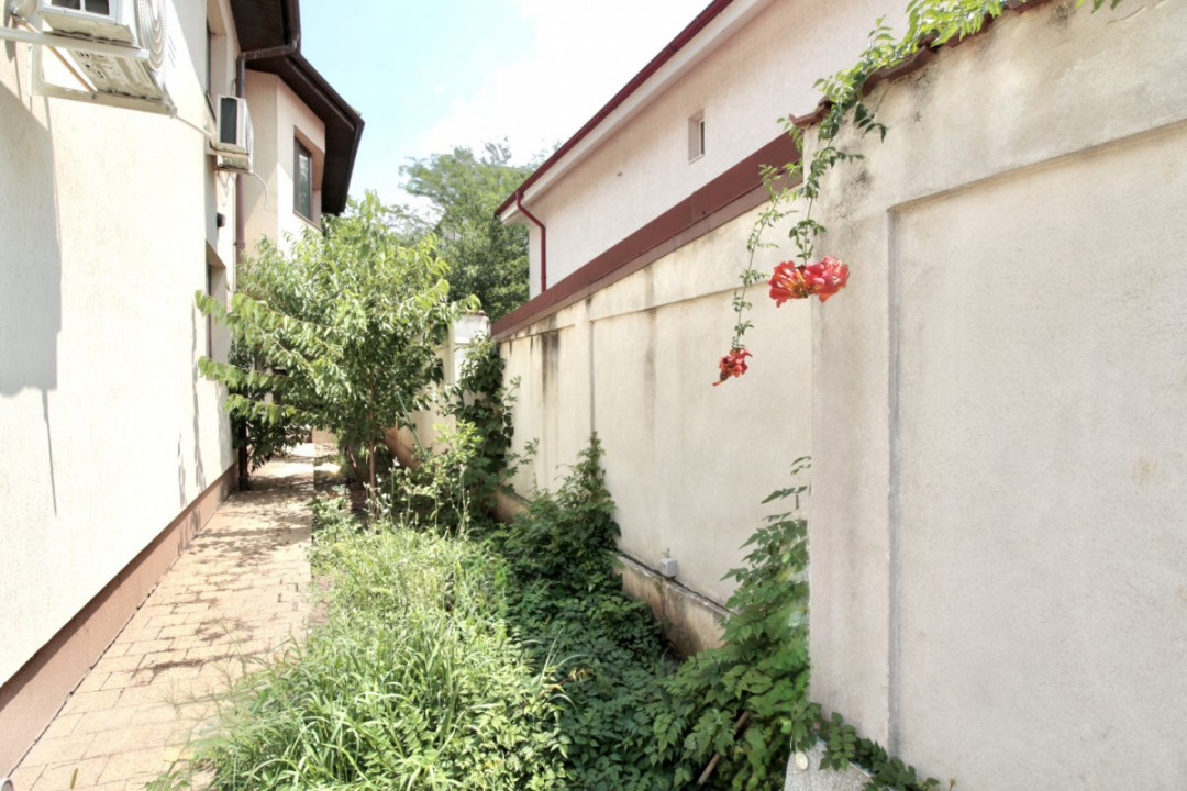 PRELUNGIREA GHENCEA-LIDL, APARTAMENT IN VILA 2010, CURTE 300 MP SI PARCARE!