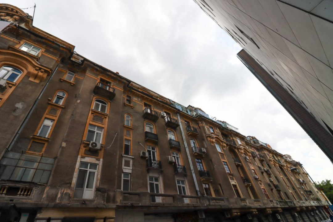 Apartament de închiriat în Piața Victoriei | 115 mp | centrală proprie