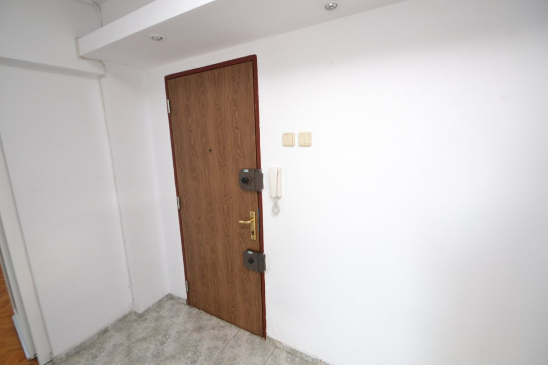 Inchiriere 5 camere 130mp PANDURI 