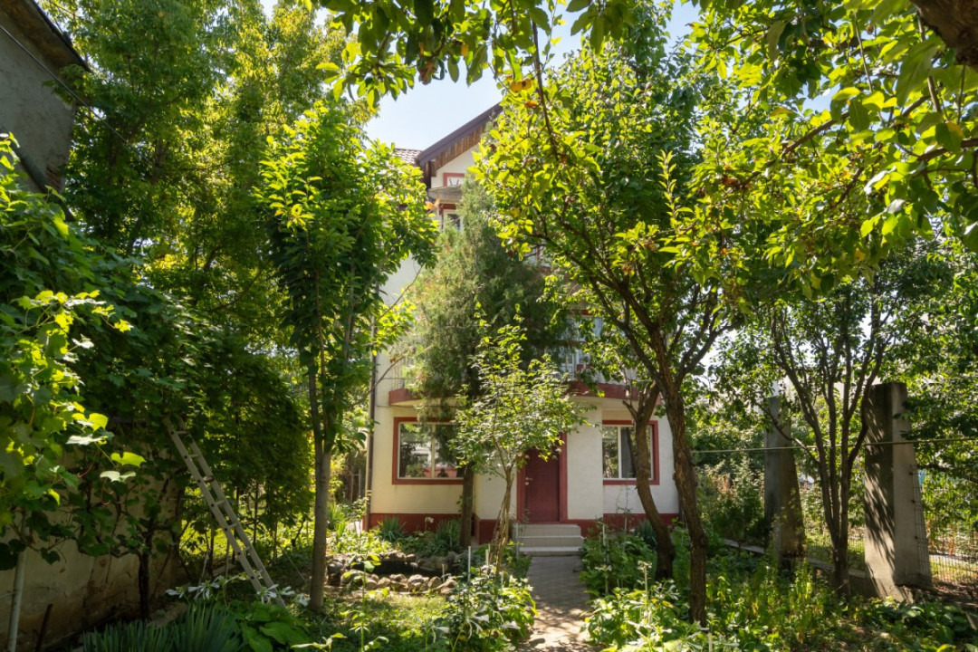 Vilă de vânzare Brâncoveanu, Sector 4 aproape de metrou si parc