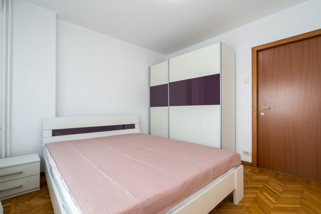 De vanzare 4 camere Unirii - Fantani, vedere mixta, ideal investitie sau locuit