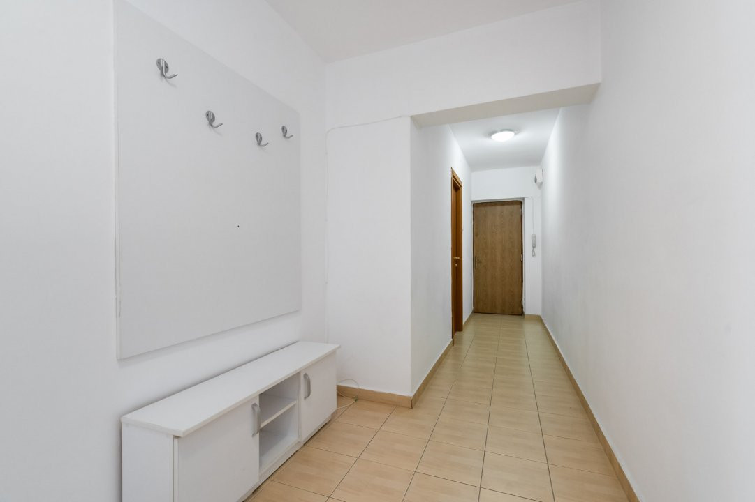 De vanzare 4 camere Unirii - Fantani, vedere mixta, ideal investitie sau locuit