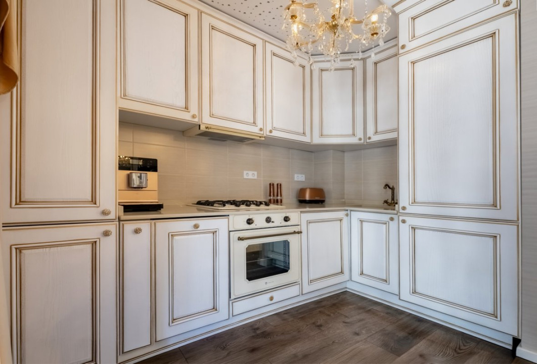 Apartament 3 camere | Belvedere | Mobilier lemn masiv | Fabrica de Glucoza
