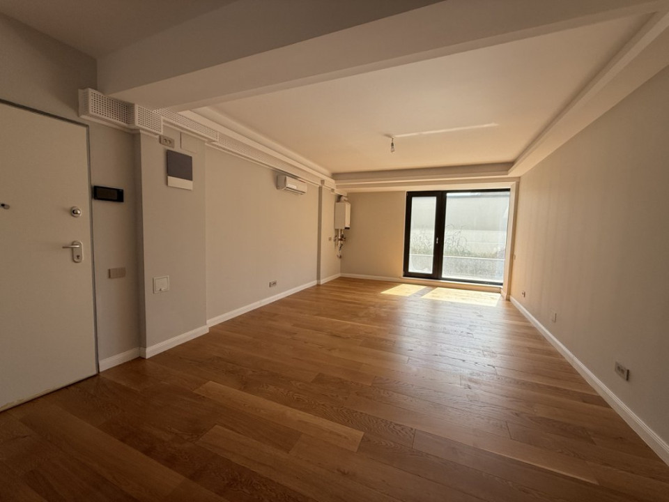 Apartament de Lux cu Grădină Proprie langa Palatul Parlamentului
