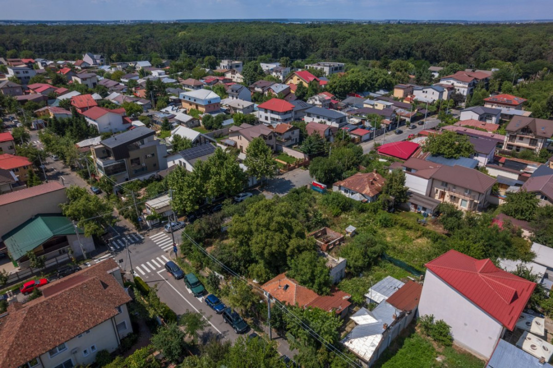 BANEASA - SISESTI, TEREN CONSTRUCTII 660 MP, DOUA FRONTURI!