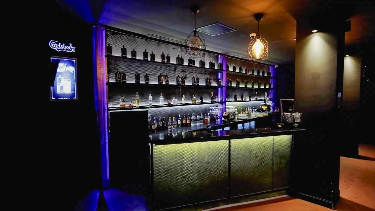Preluare Bar/Club–517 mp utili,Universitate,amenajat si autorizat
