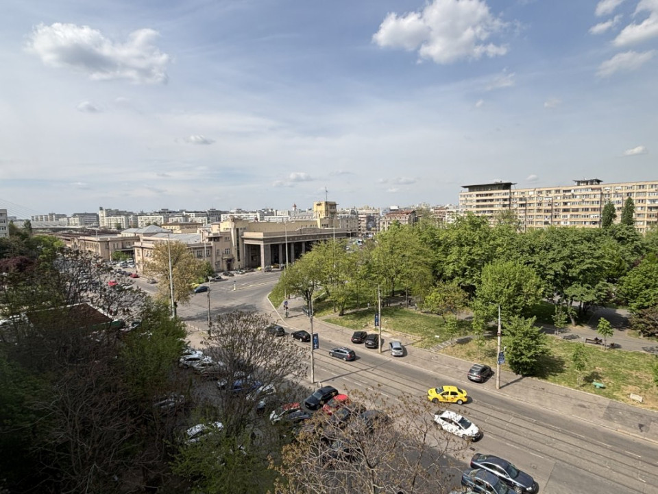 2 Camere vis-a-vis Gara de Nord - Bd. Dinicu Golescu