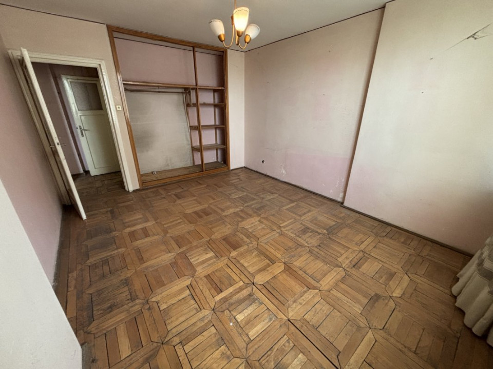2 Camere vis-a-vis Gara de Nord - Bd. Dinicu Golescu
