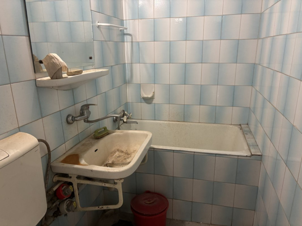 2 Camere vis-a-vis Gara de Nord - Bd. Dinicu Golescu