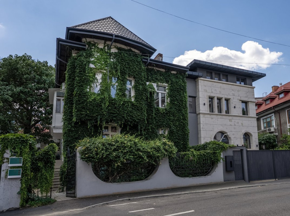 COTROCENI-GIULINI, STUDIO LA CHEIE, 33 MP, PLATA IN RATE!