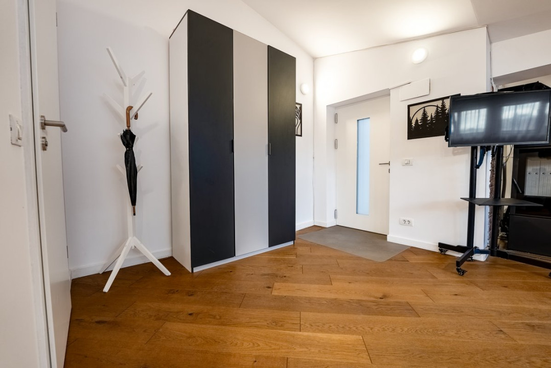 COTROCENI-GIULINI, STUDIO LA CHEIE, 33 MP, PLATA IN RATE!