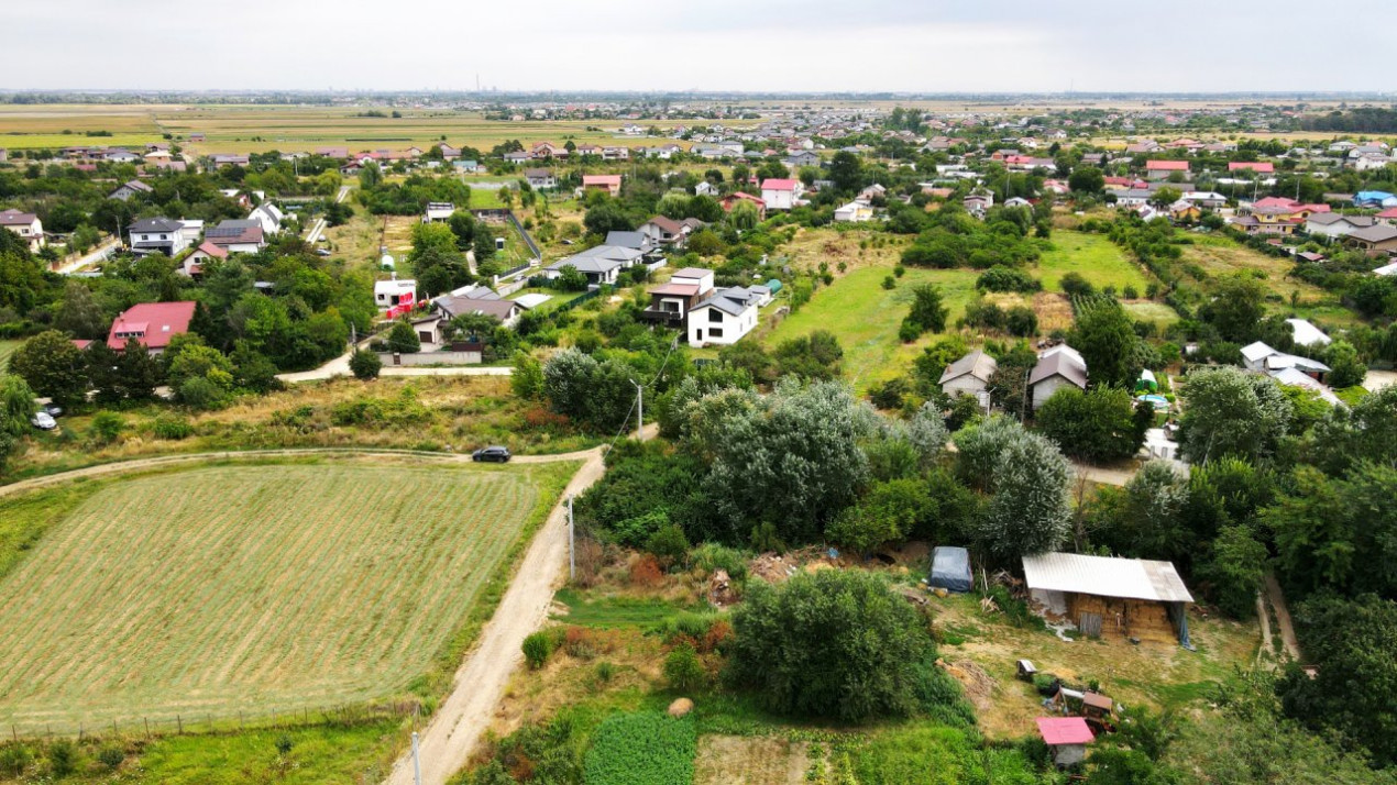 Teren intravilan la Teghes – pozitionare excelenta langa padure