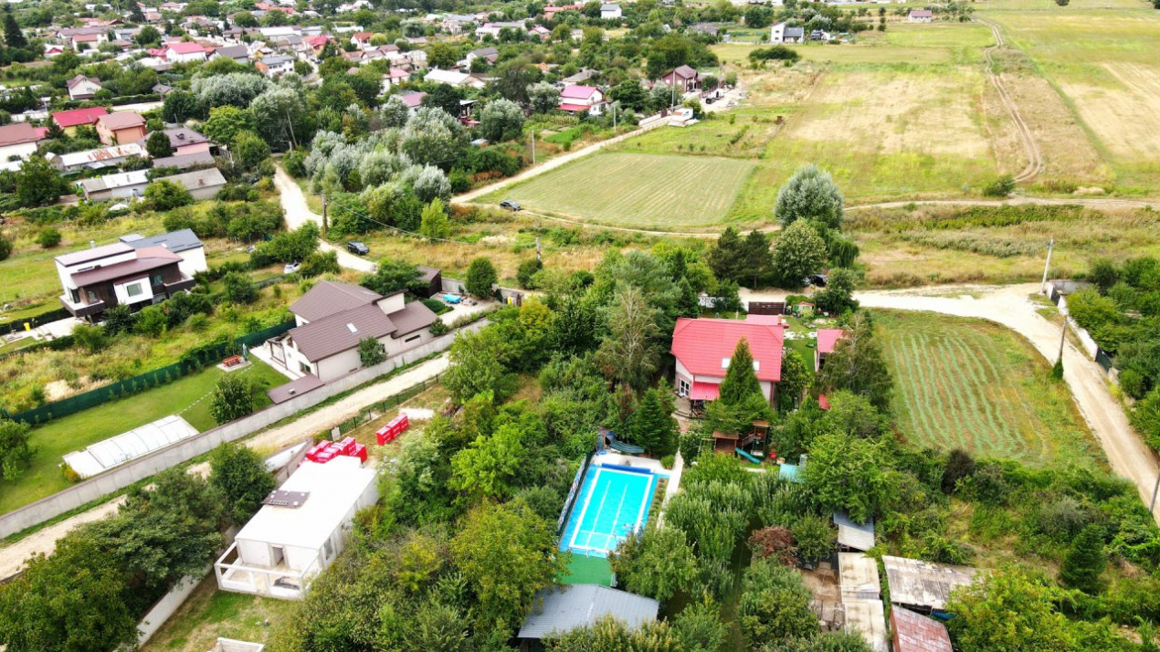 Teren intravilan la Teghes – pozitionare excelenta langa padure