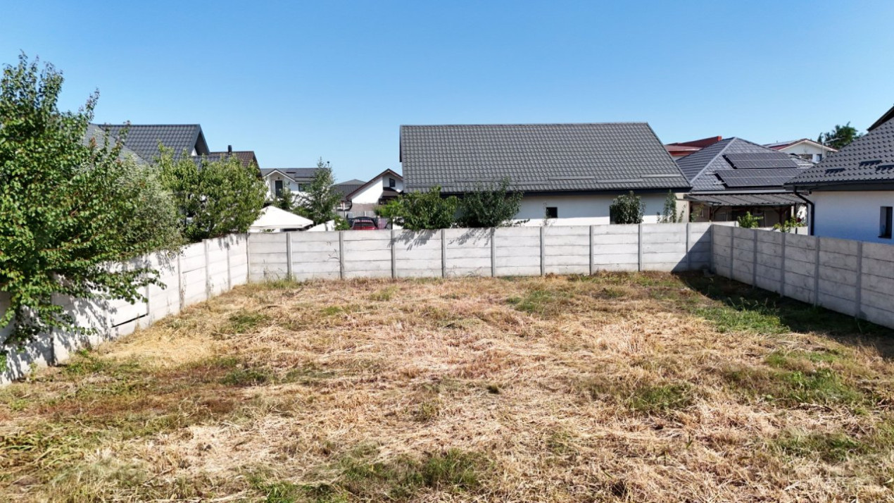 Lot teren constructii in Pantelimon. Utilitati, asfalt si vecinatati bune