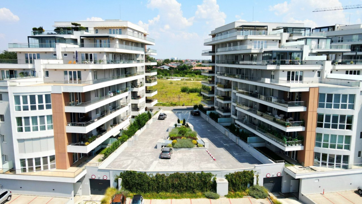 A vrut sa vada o garsoniera. A plecat visand la o alta viata